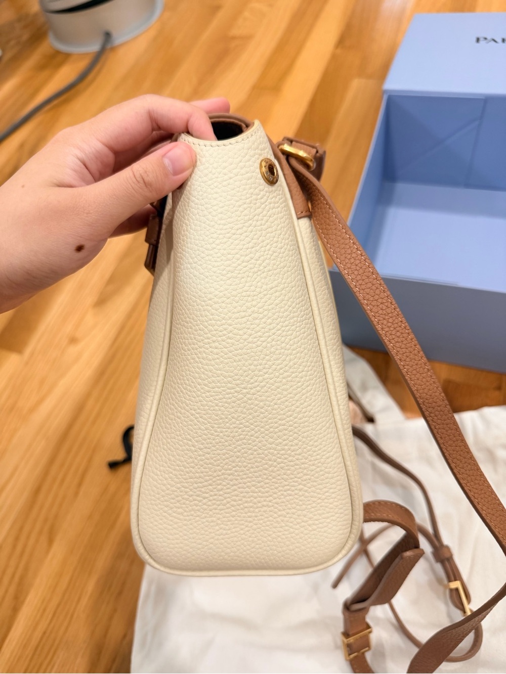 Parisa Wang Calf Leather Crossbody Bag/ Backpack - Picture 6 of 13